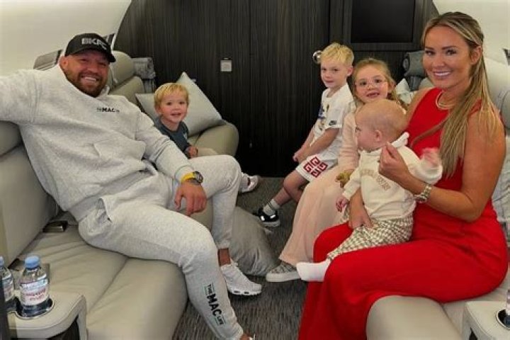 Dee Devlin Wiki (Conor Mcgregor’s Wife), Age, Net worth, Kids & Bio