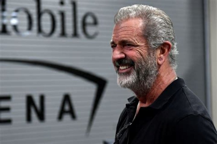 Unveiling Mel Gibson's Marital History: Wives And Insights Revealed
