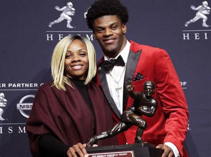 How Old Is Lamar Jackson's Mom