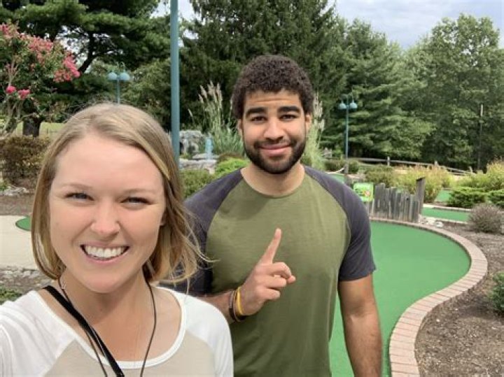 Is Brooke Henderson Gay? Age, Height, Net Worth