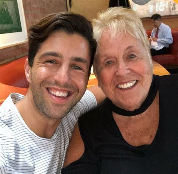 Is Josh Peck Related To Gregory Peck? Relationship Parents And Family