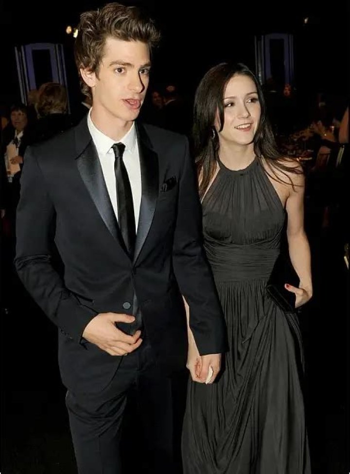 Is Shannon Woodward Married?