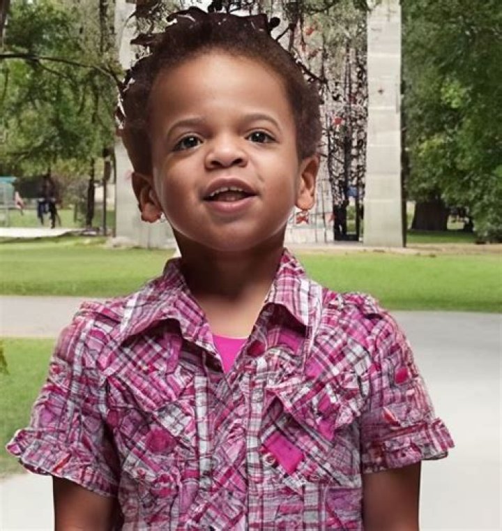 Jay Z's Son, Sir Carter