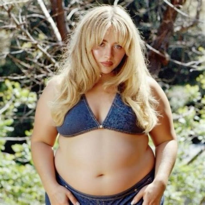 Sabrina Carpenter's Weight Gain And Body Acceptance