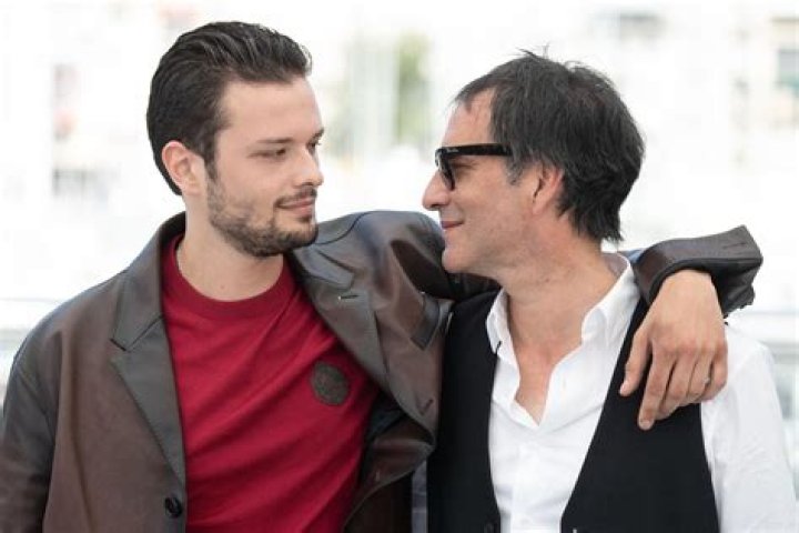 Samuel Benchetrit - SnogBlogy ·