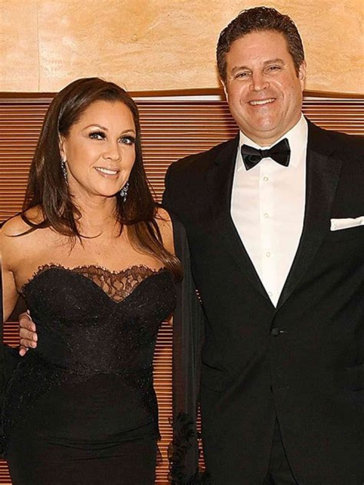 Who's Vanessa Williams's Husband? All About Her Marriages And Relationships