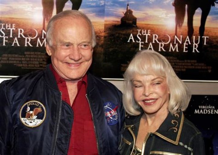 WinkDash | Beverly Van Zile